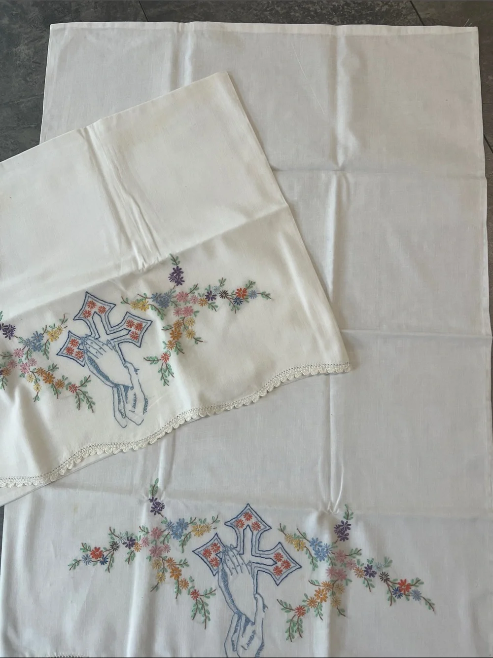 Embroidered praying hands Cross Pillowcase Set White with Pastel Floral Accents